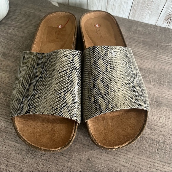 Clarks Unstructured Slide Sandals Snake Print NWOB 8.5 - Picture 1 of 6